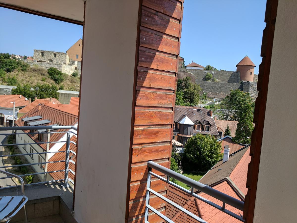 Minaret Apartman Eger Eksteriør bilde