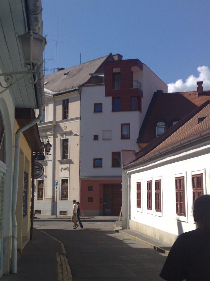 Minaret Apartman Eger Eksteriør bilde
